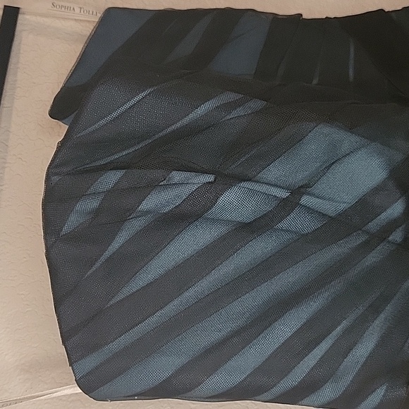 NWT Sophia Tolli Dark Jade/Teal Sheer Black Strapless Cocktail Dress Sz 8 Sexy! - Picture 3 of 11